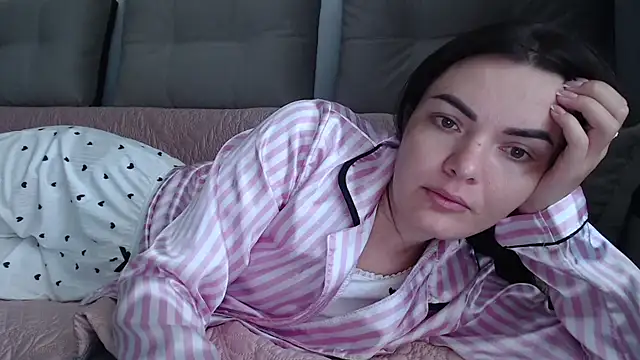  JustmeHere  online show from September 14, 8:37 am