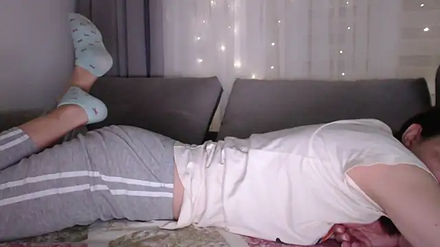  JustmeHere  online show from December 1, 6:25 am