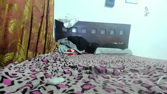 Brenda Smith69 online show from February 21, 9:50 pm