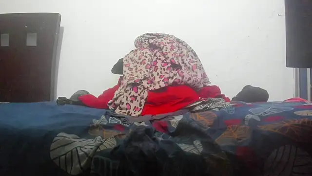 Brenda Smith69 online show from February 7, 9:01 pm