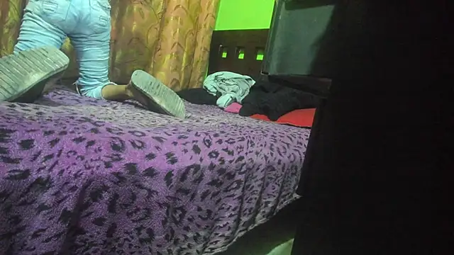 Brenda Smith69 online show from December 20, 7:50 pm