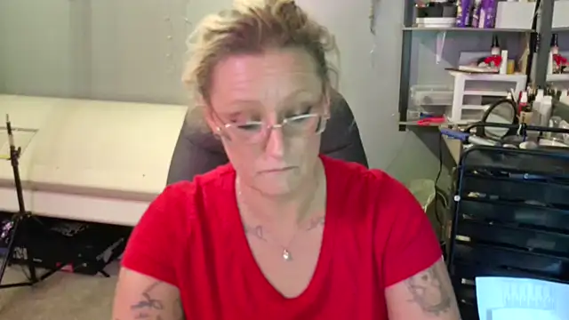 Lisalovely6981 online show from January 29, 8:25 pm