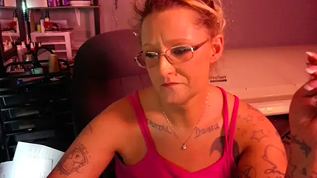 Lisalovely6981 online show from January 26, 5:02 pm