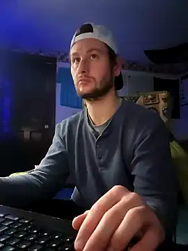 Snapshot of Seymour93 chatting on December 29, 1:28 pm Seymour93 online show from December 29, 1:28 pm