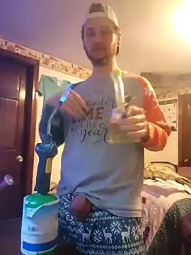 Snapshot of Seymour93 chatting on December 30, 1:25 pm Seymour93 online show from December 30, 1:25 pm