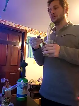 Snapshot of Seymour93 chatting on December 30, 8:58 pm Seymour93 online show from December 30, 8:58 pm