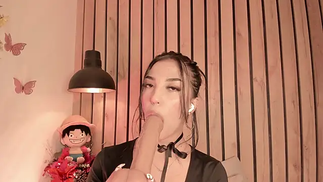 sofiesoft online show from January 13, 5:39 pm