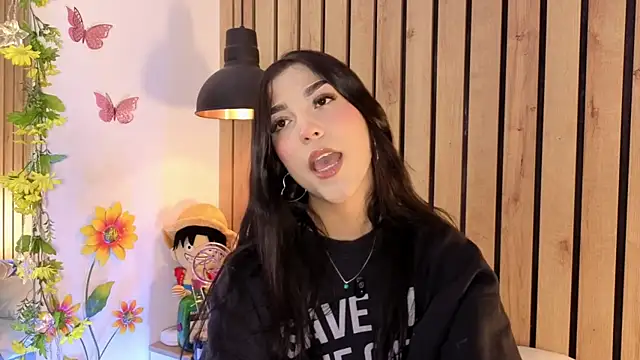 sofiesoft online show from March 6, 7:42 pm