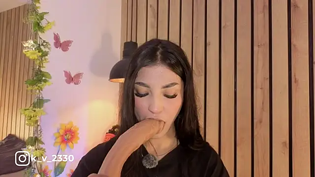 sofiesoft online show from March 29, 2:30 pm