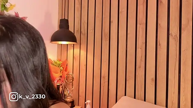 sofiesoft online show from March 22, 4:30 pm