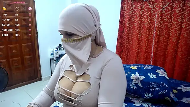 Uzziah Sabag online show from February 11, 2:11 am