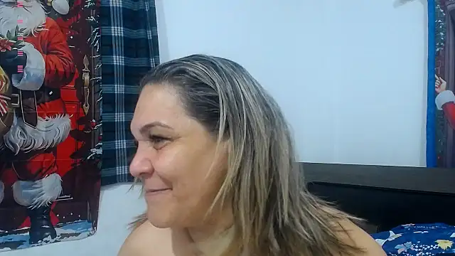 Snapshot of Uzziah_Sabag chatting on December 17, 3:44 am Uzziah Sabag online show from December 17, 3:44 am