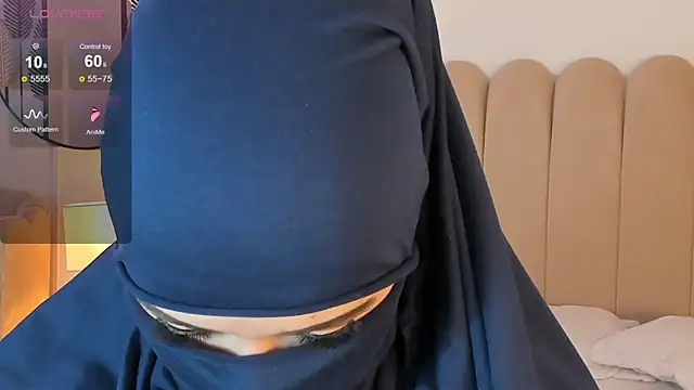 Snapshot of anna-henao chatting on February 20, 2:02 pm anna-henao online show from February 20, 2:02 pm