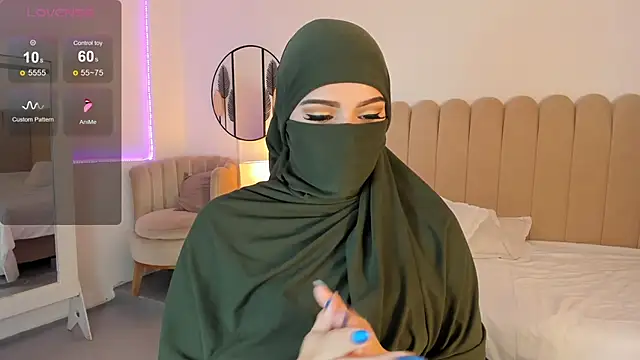 Snapshot of anna-henao chatting on March 3, 12:39 pm anna-henao online show from March 3, 12:39 pm