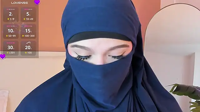 Snapshot of anna-henao chatting on September 19, 8:02 pm anna-henao online show from September 19, 8:02 pm