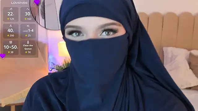 Snapshot of anna-henao chatting on September 11, 7:25 pm anna-henao online show from September 11, 7:25 pm