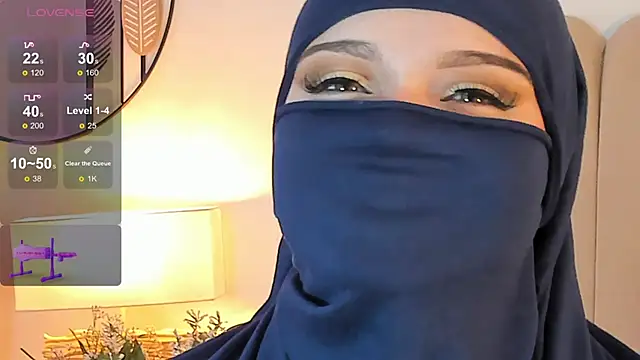 Snapshot of anna-henao chatting on February 24, 4:26 pm anna-henao online show from February 24, 4:26 pm