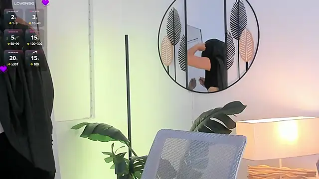 anna-henao online show from March 25, 8:30 pm