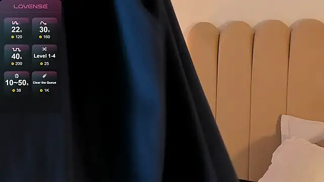 Snapshot of anna-henao chatting on February 12, 1:06 pm anna-henao online show from February 12, 1:06 pm