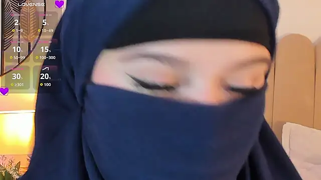 Snapshot of anna-henao chatting on September 18, 7:17 pm anna-henao online show from September 18, 7:17 pm