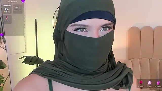 anna-henao online show from April 13, 8:24 pm