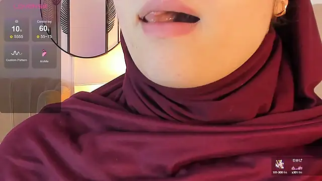 Snapshot of anna-henao chatting on March 6, 4:07 pm anna-henao online show from March 6, 4:07 pm