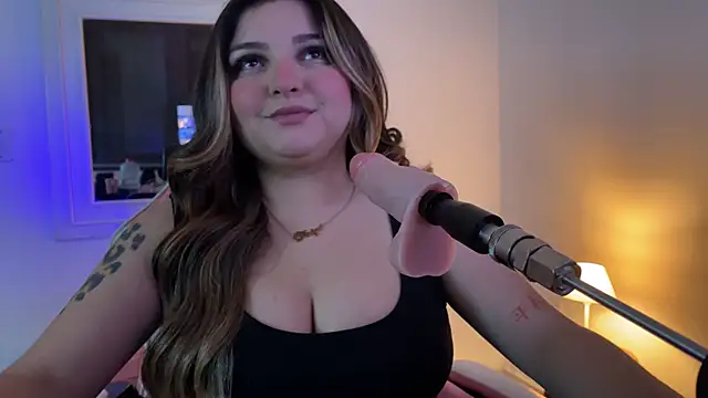 SweetPaige  online show from October 31, 12:40 am