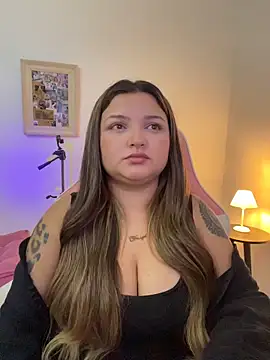 SweetPaige  online show from February 28, 2:11 am