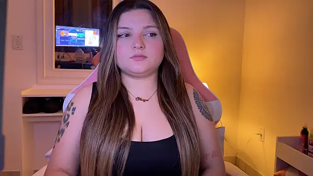 Snapshot of SweetPaige_ chatting on September 15, 2:12 am SweetPaige online show from September 15, 2:12 am