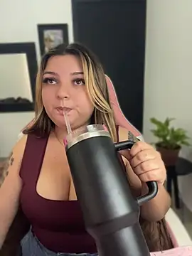 SweetPaige  online show from June 17, 11:20 am