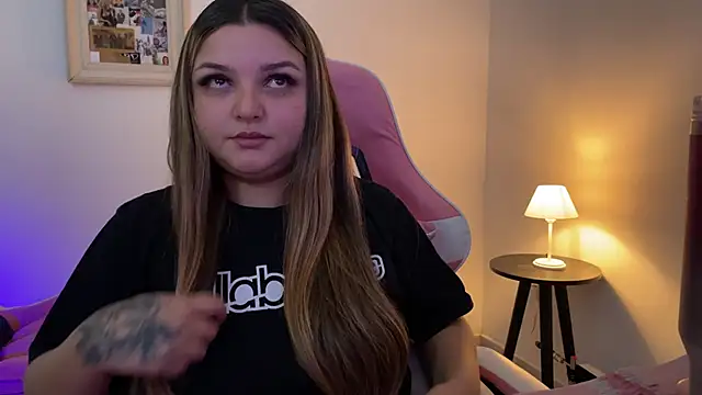 SweetPaige  online show from April 5, 3:08 pm