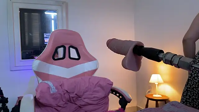 SweetPaige  online show from October 27, 3:46 pm