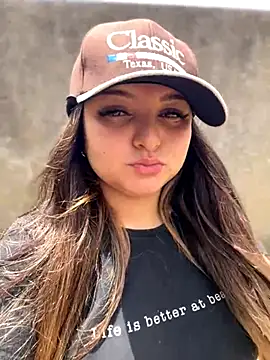 SweetPaige  online show from November 4, 3:27 pm