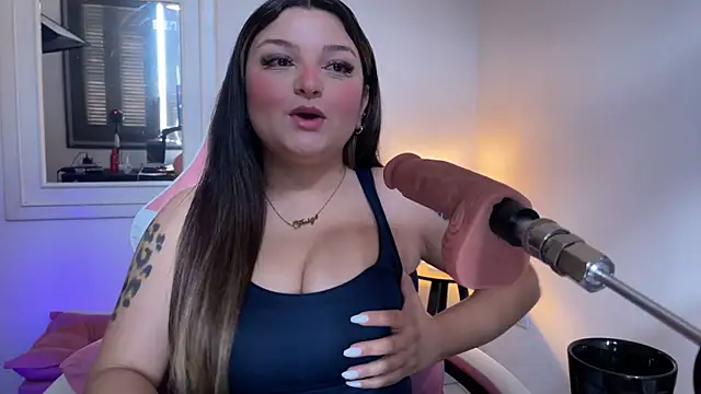 Snapshot of SweetPaige_ chatting on October 11, 12:50 pm SweetPaige online show from October 11, 12:50 pm