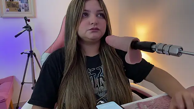 SweetPaige  online show from March 4, 4:37 pm