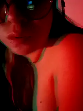 Snapshot of Celestte22 chatting on March 11, 3:36 am Celestte22 online show from March 11, 3:36 am