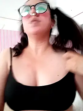 Snapshot of Celestte22 chatting on June 13, 10:29 pm Celestte22 online show from June 13, 10:29 pm