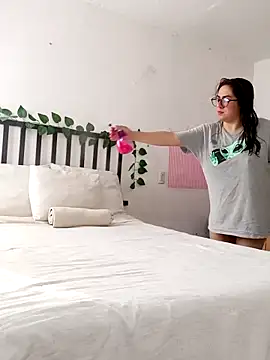 Celestte22 online show from April 9, 3:18 pm