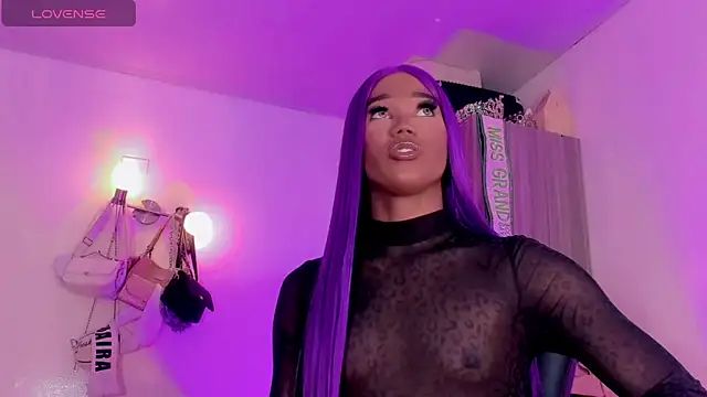 naomy  xx online show from June 6, 6:18 am