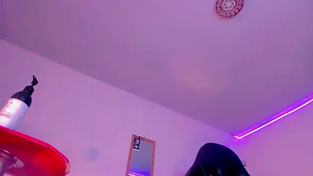 naomy  xx online show from March 12, 7:14 pm