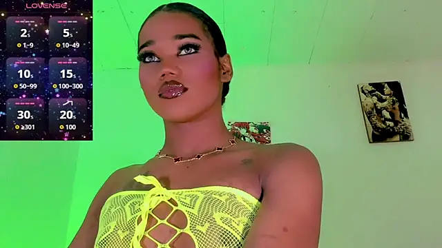 naomy  xx online show from October 22, 3:06 am