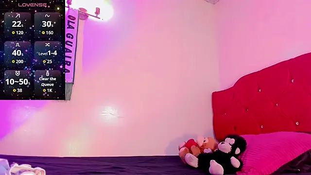 naomy  xx online show from December 3, 3:07 am