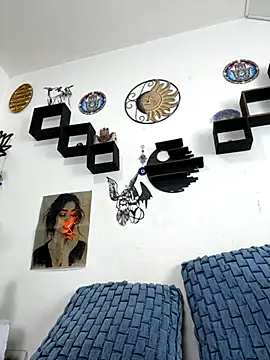 Snapshot of jamilaross chatting on December 2, 9:49 pm jamilaross online show from December 2, 9:49 pm