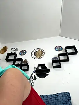 Snapshot of jamilaross chatting on December 1, 10:21 pm jamilaross online show from December 1, 10:21 pm