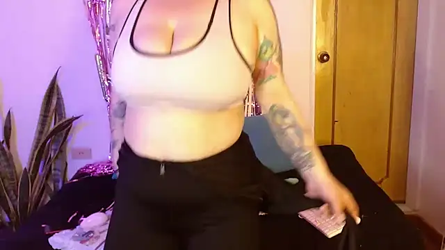 kittycatw online show from October 15, 5:32 pm