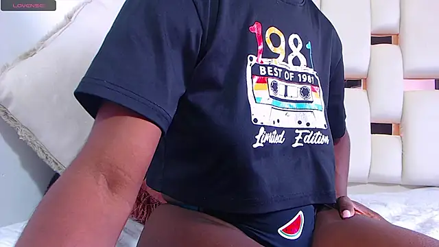 ItsVenuss online show from November 12, 2:21 pm