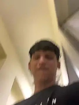 Snapshot of harry_lia_ chatting on December 6, 12:51 am harry lia  online show from December 6, 12:51 am