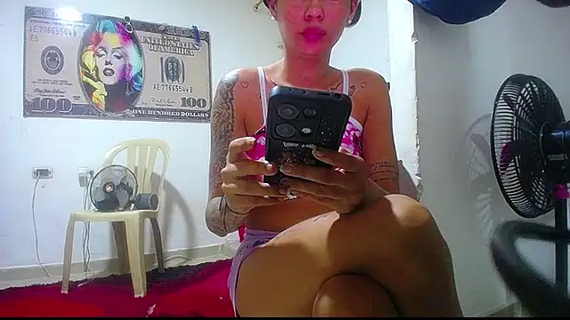 Snapshot of harry_lia_ chatting on October 16, 6:16 pm harry lia  online show from October 16, 6:16 pm