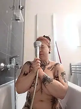 divine eve online show from January 8, 5:52 pm