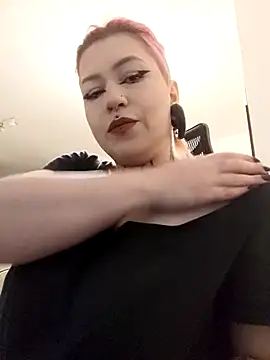 Snapshot of divine_eve chatting on March 17, 6:11 pm divine eve online show from March 17, 6:11 pm